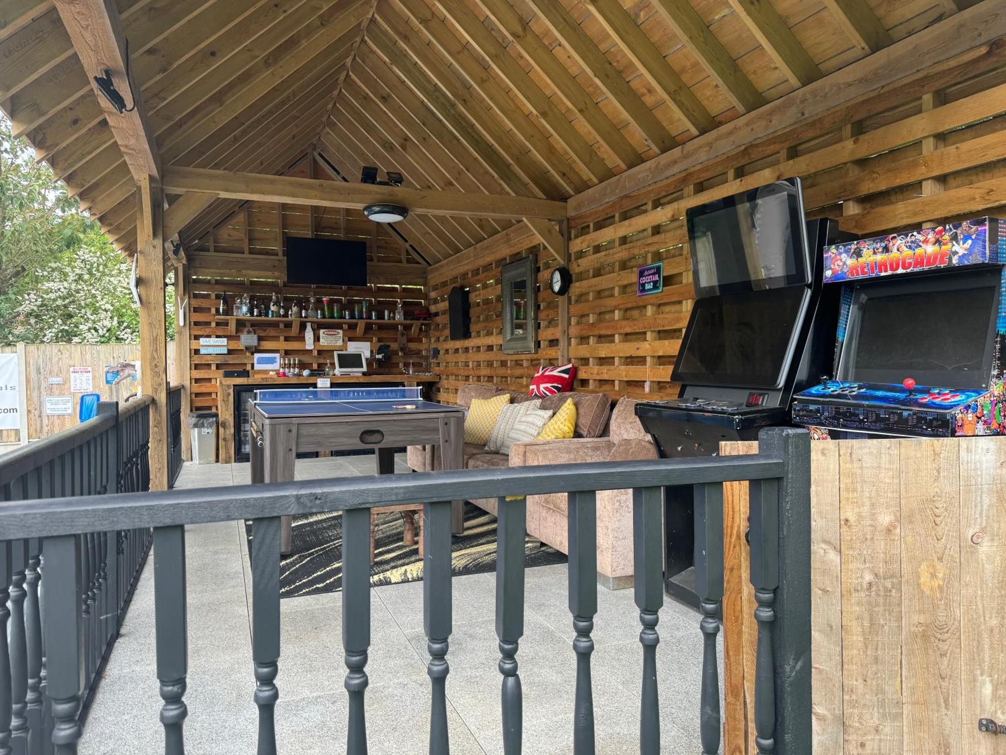 Luxurious Oasis Relax 32c Pool, Jacuzzi Games Bar